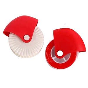 Lightweight Portable <b>Plastic</b> Kitchen With Protective Lid Pie Cutter Single <b>Wheel</b> Pizza Tool - Product Image 1