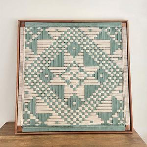 Arte Murale Minimalista in Cotone Intrecciato Verde Acqua con Motivi Geometrici per Uffici e Biblioteche Contemporanee - Product Image 6