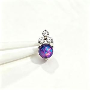 Bijou <span class=keywords><strong>de</strong></span> corps en titane ASTM F136 avec opale ronde et triple zircon, boucle d'<span class=keywords><strong>oreille</strong></span> pour <span class=keywords><strong>piercing</strong></span> hélix, cartilage, tragus - Product Image 3