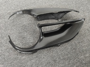 Marco de luz trasera de parachoques trasero de fibra de carbono verdadero para Ferrari 488 GTB/Spide kit de carrocería Borde de parachoques delantero difusor trasero faldones laterales - Product Image 3