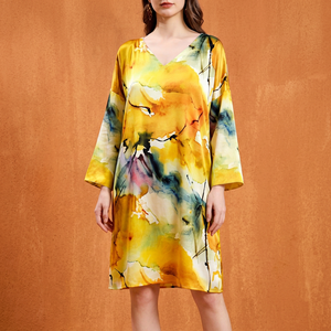 Wholesale Designer Turkish Style <b>Kaftan</b> Kurta Women Polyester Handmade Batwing Sleeves V Neck Regular Fit Flared Hem Midi Short - Product Image 1