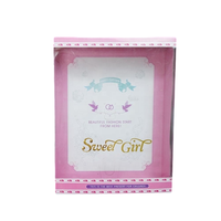 Boîte d'emballage personnalisable pour poupées de vente au détail, boîte d'emballage en papier avec logo personnalisé, boîtes cadeaux pour poupées costumées avec fenêtre en PVC pour poupées de 14 pouces