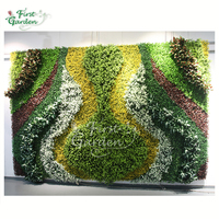 Mur vert artificiel haut de gamme arrangement de couleur de contraste de plante multicolore hall d'hôtel immeuble de bureaux décoration de Noël