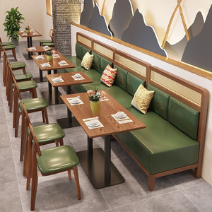 Canapés en osier et bois massif avec revêtement en cuir vert, ensemble pour salle à manger ou restaurant - Product Image 3