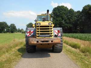 Komatsu Wa470 Cargador de ruedas Proporcionado Obras de construcción originales Cargador frontal de 3 toneladas Motor usado Maquinaria Construcción 92 KW - Product Image 5