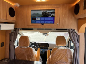 Alta calidad 8AT Clase B Autocaravana RV <span class=keywords><strong>Camper</strong></span> Van con cocina Nevera Cama Sofá para acampar - Product Image 5