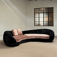 Nordisches Sofa im Antikmünzen-Stil mit Gebogener Form, Einzigartiges Großes Flachschicht-Stoffsofa, Halbrundes Mondförmiges Sofa