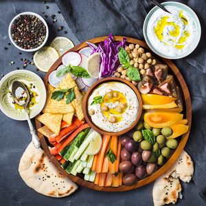 Plateau en bois d'acacia personnalisé, assiette à collation, dîner en bois, ensemble d'assiettes en bois d'acacia pour la cuisine - Product Image 3
