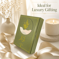 Boîte cadeau de luxe personnalisée en papier artistique, forme livre, fermeture à languette, emballage avec dorure à chaud, finition mate vert sauge, pour Coran et Adhkar