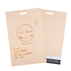 Busta Postale Ecologica in Plastica Opaca con Manico, Busta per Spedizioni di Abbigliamento Realizzata in PE - Product Image 3