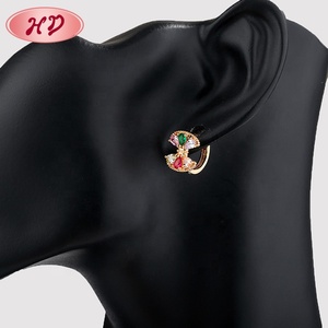 Latest Color Stone Cz Simple Gold Bowknot Huggie <strong>Earring</strong> <strong>Tops</strong> Designs for Women - Product Image 4