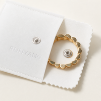 Boîte à bijoux en papier bleu clair personnalisée OEM avec ouverture à tiroir et pochette à bouton pour les détaillants, les grossistes et les boutiques de bijoux
