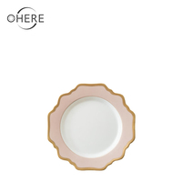 Assiettes à dîner en céramique Sunflower Glossy White Bottom Bronze Edge, vaisselle en porcelaine, assiettes à bord festonné modernes, location de porcelaine