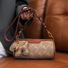 Bolso de Hombro Tipo Tote de Gran Capacidad para Mujer, Diseño de Moda, Portátil, para Otoño, Invierno y Primavera - Product Image 3
