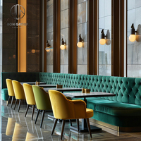 Ensemble de table et de chaises carrées en bois durable Ron Group Commercial Furniture, sièges de banquette à dossier haut capitonnés, banquette de restaurant