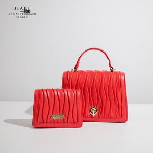 กระเป๋าถือผู้หญิง WD2008-1 หนัง PU นุ่มทันสมัย ชุดกระเป๋าถือและกระเป๋าสะพาย OEM 2 in 1 สำหรับผู้หญิง - Product Image 3