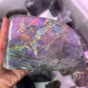 Vente en gros de pierre naturelle de palmier en cristal de <span class=keywords><strong>Labrador</strong></span> rose violet pierre de Labradorite violette brute Feng Shui pour décoration - Product Image 3