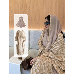 Kimono décontracté pour femmes, imprimé à carreaux dorés texturés, abaya musulmane pour femmes, ouvert, Dubaï - Product Image 1