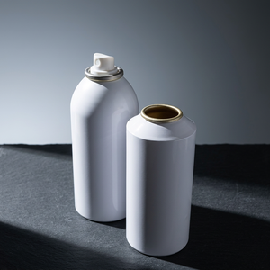 Bouteilles de pulvérisation pharmaceutiques et cosmétiques en aluminium écologiques, réutilisables et recyclables de 150 ml et 200 ml, fabriquées au Vietnam - Product Image 1