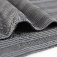 Vente en gros Coffret cadeau avec emballage Chaussettes d'affaires noires en coton avec motif design classique personnalisé pour hommes
