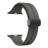 Bracelet en silicone respirant de luxe, taille 22 mm, compatible avec Apple Watch Ultra, iWatch 8, Apple S9/7/6/5/4, fermoir magnétique