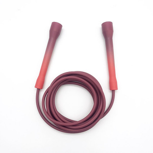 <span class=keywords><strong>Corde</strong></span> à <span class=keywords><strong>sauter</strong></span> en PVC de 5 mm avec logo personnalisé, dégradé <span class=keywords><strong>rouge</strong></span>, pour adultes et enfants - Product Image 6