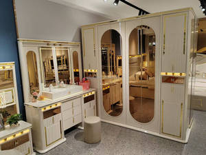 Sang Trọng Hoàng Gia hiện đại sơn mài trắng thanh lịch Vua Kích thước nội thất phòng ngủ thiết lập nhân đôi LED thắp sáng đầu giường Bộ đồ nội thất phòng ngủ - Product Image 5