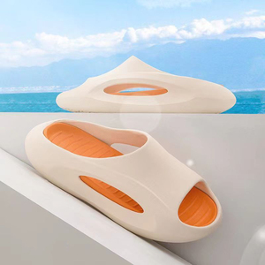 Wholesale Outdoor Beach <b>Slippers</b> Men Shoes New Style Sandal Shoes Home <b>Slippers</b> - Product Image 6