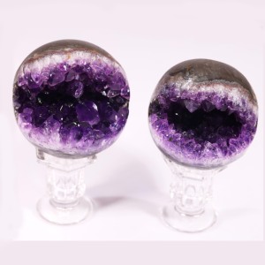 Commercio all'ingrosso di alta qualità <span class=keywords><strong>ametista</strong></span> grappolo di pietra di cristallo <span class=keywords><strong>grezzo</strong></span> ornamento lucido decorazione di Halloween per l'incisione alla moda - Product Image 2