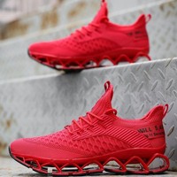 Chaussures de course pour hommes et femmes, design tendance, semelles souples et aérées, chaussures de marathon