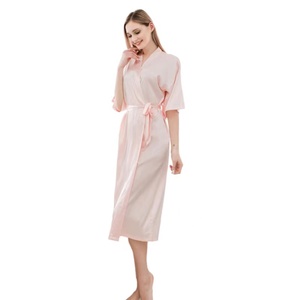 <span class=keywords><strong>Kimono</strong></span> da Bagno di Lusso per Donna in Raso <span class=keywords><strong>Rosso</strong></span> con Maniche Corte, Tessuto Traspirante e ad Asciugatura Rapida per l'Estate, Fornitura ODM - Product Image 3