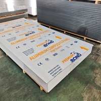 Panneau composite en acier ivoire de 4 mm pour les panneaux muraux extérieurs d'hôtel
