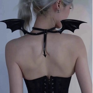 قلادة وسوار يدويان الصنع من الجلد الداكن على شكل عين، طوق مبالغ فيه بتصميم أجنحة شيطانية من الثقافة الفرعية القوطية الداكنة - Product Image 1