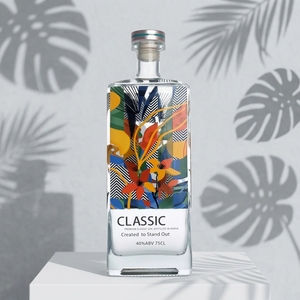 Bouteille en <span class=keywords><strong>verre</strong></span> carrée personnalisée de 750 ml pour spiritueux (vodka, gin, whisky) avec bouchon, motif plante tropicale - Product Image 2