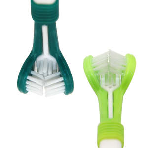 Brosse à dents pour chien à 3 têtes en plastique écologique, douce, résistante et écologique pour le nettoyage des dents des animaux de compagnie - Product Image 3
