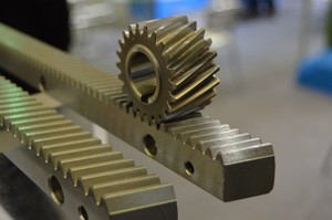 Hycnc, Longitud 671 mm, 1400 mm, 1000 mm, Cremallera de Dirección y Piñón, Engranaje para ATV, Riel de Movimiento Lineal, Caja de Engranajes CNC y Motor - Product Image 2