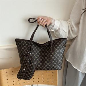 Bolso Tote de Cuero PU Simple y Moderno de Gran Capacidad para Mujer, Uso Diario de Verano, Correa de Hombro con Diseño de Puntos, para Bodas y Ocasiones Especiales - Product Image 2