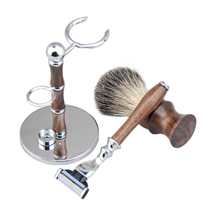 Set da Barba ZY 3 Pezzi in Noce: Rasoio di Sicurezza, Pennello in Pelo di Tasso e Supporto - Regalo per la Festa del Papà, Natale, Kit di Cura Personale per Uomo, Regalo Festivo - Product Image 5