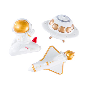 ตุ๊กตาอวกาศเรซิ่นงานฝีมือ DIY ของสะสมตกแต่งสำหรับทำเคสโทรศัพท์ - Product Image 4