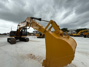 Excavadora hidráulica de cadenas CAT 320D2L de 20 toneladas usada en buen estado para trabajos de terraplenes y construcción - Product Image 6
