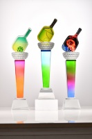 Trophées en cristal gravés au laser sur mesure avec options de personnalisation pour les événements sportifs