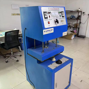 Fabricante de joyería personalizada: pendientes, dijes, anillos, pulseras, collares con nombre, llaveros personalizados, colgantes de joyería, cadenas para el cuello. - Product Image 1