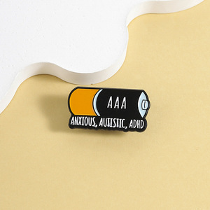 Pin Metálico con Diseño de Batería AAA, para Personas con Ansiedad, Autismo o TDAH, Insignia Esmaltada Rectangular, Accesorio para Ropa - Product Image 5