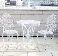 Ensemble table et chaises de balcon de style européen, table et chaises modernes minimalistes, table et chaises de jardin imperméables pour l'extérieur