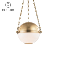 Luminaire suspendu vintage de luxe pour salle à manger d'hôtel, en laiton massif, avec abat-jour en globe d'alabâtre, chaîne LED, sphère suspendue