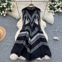 Robe longue plissée élégante à manches longues pour femme WIWT, imprimé pois blancs, découpes, décontractée, pour les fêtes et le quotidien