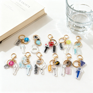 Kpop straykids สอง babymonster ateez nmixx เบาติดพวงกุญแจอะคริลิค itzy jungkook ZB1 snive SD พวงกุญแจกระเป๋ากุญแจตกแต่ง - Product Image 1