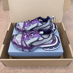 Zapatillas deportivas unisex blancas y negras con contorno grueso, de malla, con cordones, informales, para correr. - Product Image 5