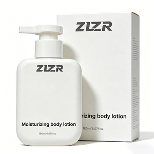 Lotion corporelle hydratante et éclaircissante légère, végane, enrichie en Vitamine B5, Glutathion, Alpha Arbutine, Vitamine C et Acide Hyaluronique, 300ml - Product Image 4