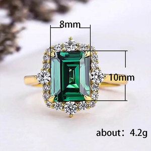 Anello Vintage Verde Smeraldo Stile Reale per Donne - Product Image 4